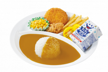 お子さまメニュー｜お子さまカレー クリームコロッケ（カニ入り）＆フライドチキン